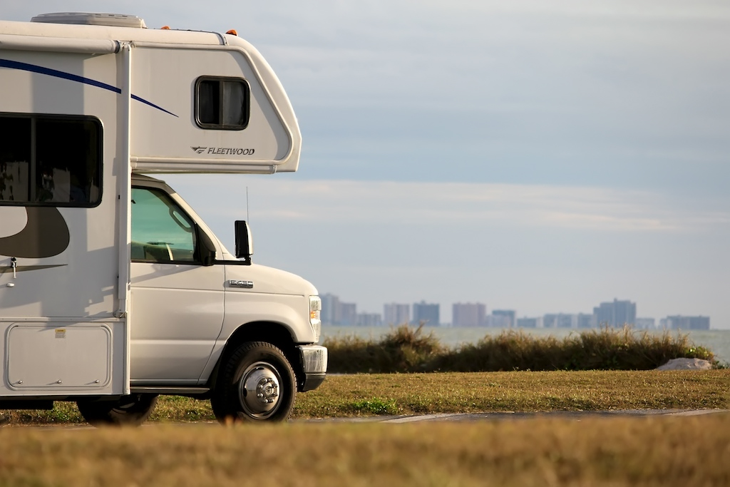 5 Ways to Save Money on Motorhome Travel